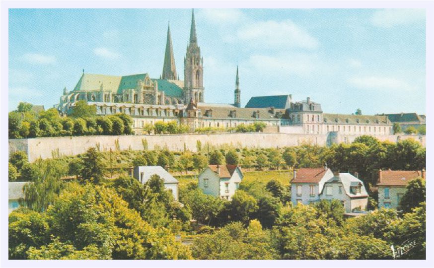 フランス・シャルトル聖パウロ修道女会母院と大聖堂